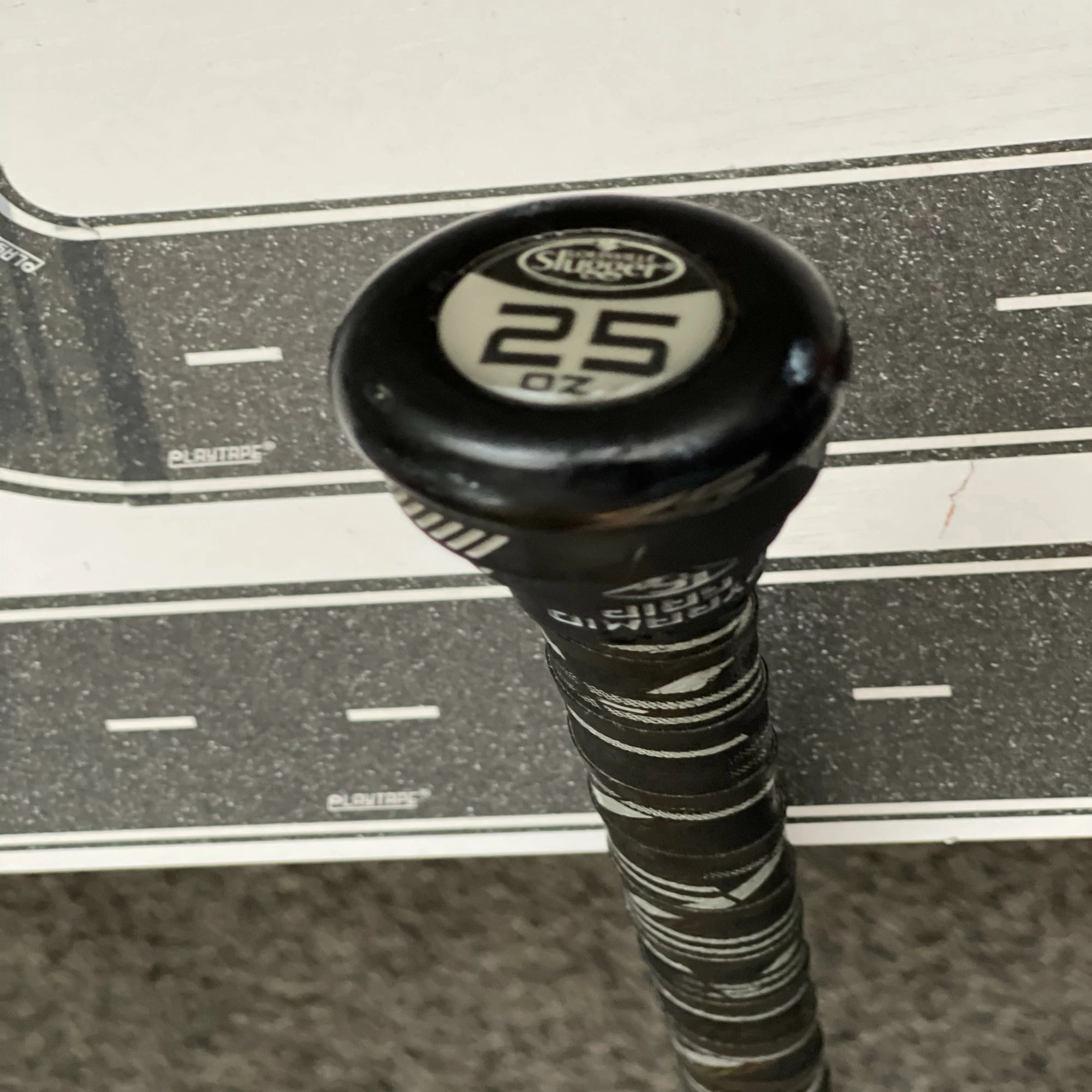 Used 2022 Louisville Slugger Composite Z4 Bat 25 Oz 34" 7 Used 2022 Louisville Slugger Composite Z4 Bat 25 Oz 34" - Image 7