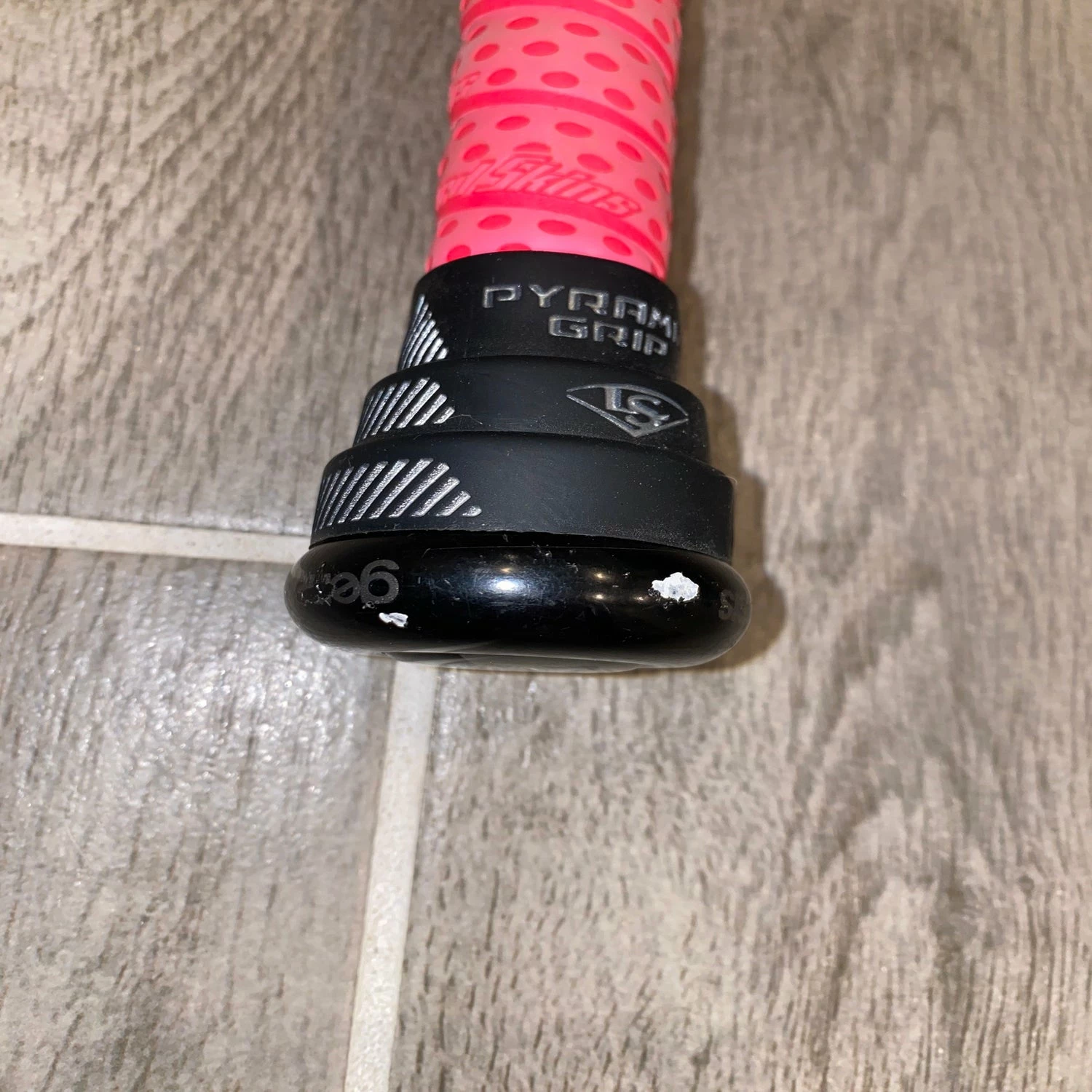 Louisville Slugger Genesis APG 26oz 6 Louisville Slugger Genesis APG 26oz - Image 6