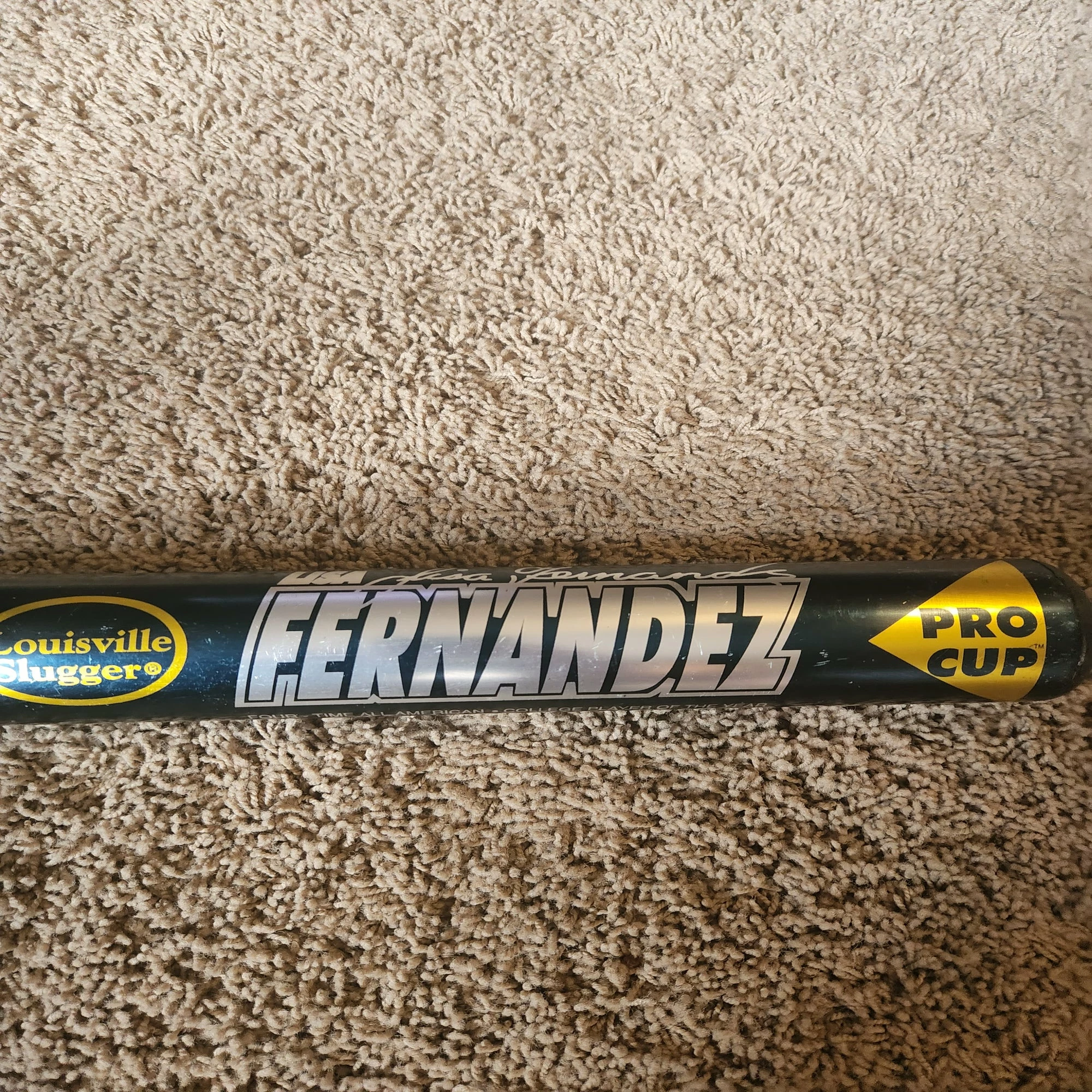 Louisville Slugger Alloy Bat (-8) 22 Oz 30" 1 Louisville Slugger Alloy Bat (-8) 22 Oz 30"