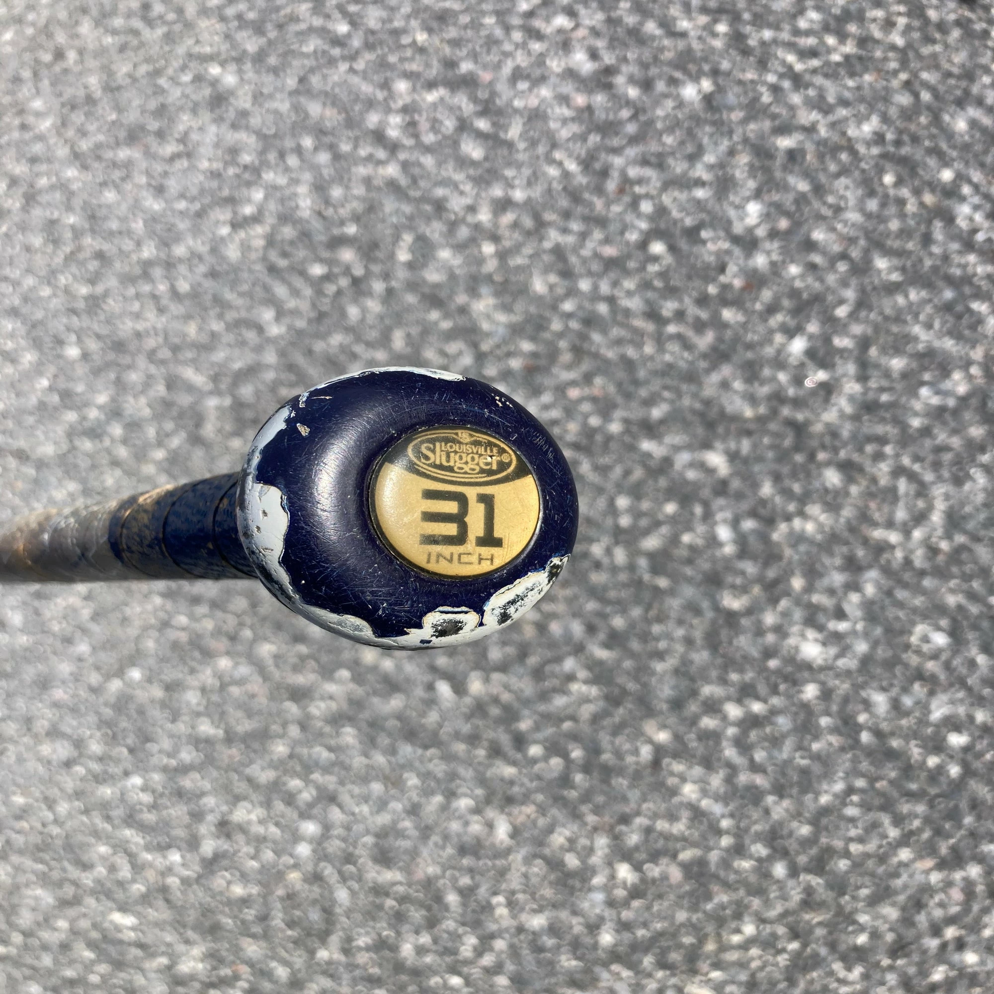 Used 2018 Louisville Slugger Composite Bat 21 Oz 31" 3 Used 2018 Louisville Slugger Composite Bat 21 Oz 31" - Image 3