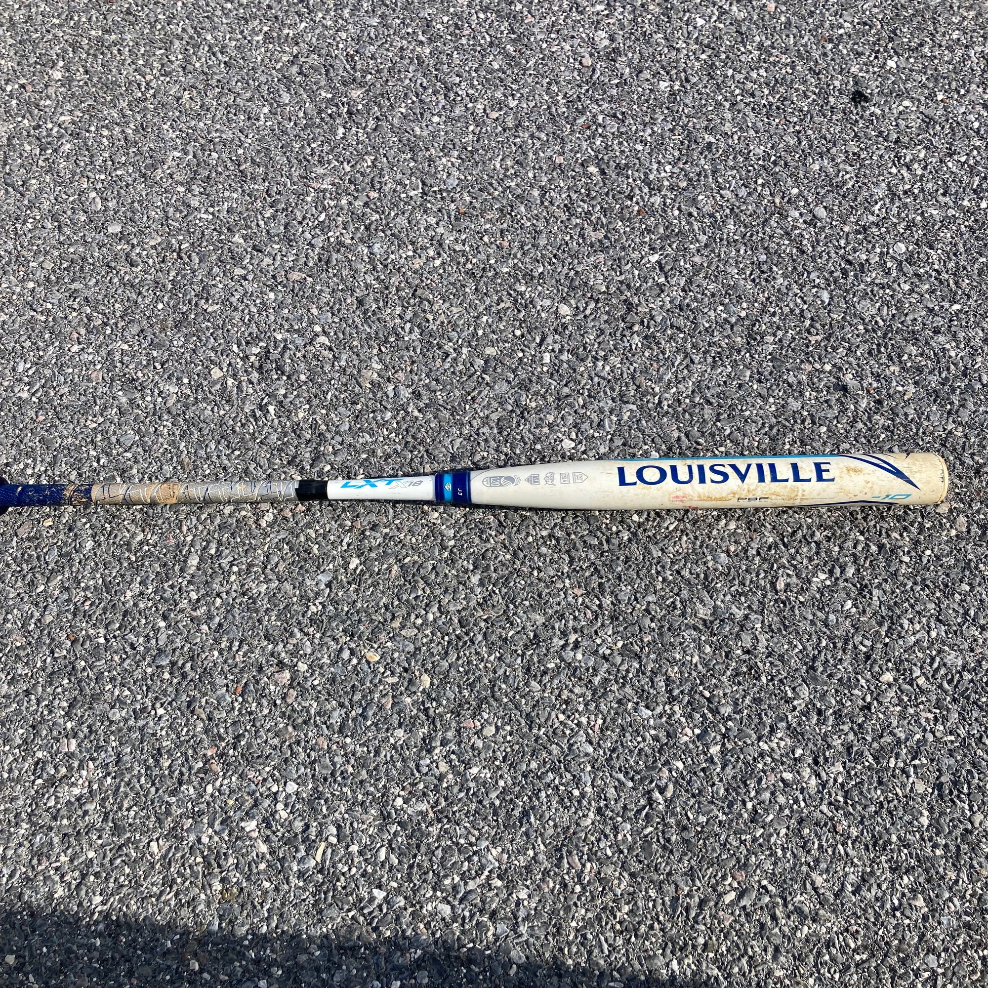 Used 2018 Louisville Slugger Composite Bat 21 Oz 31" 2 Used 2018 Louisville Slugger Composite Bat 21 Oz 31" - Image 2