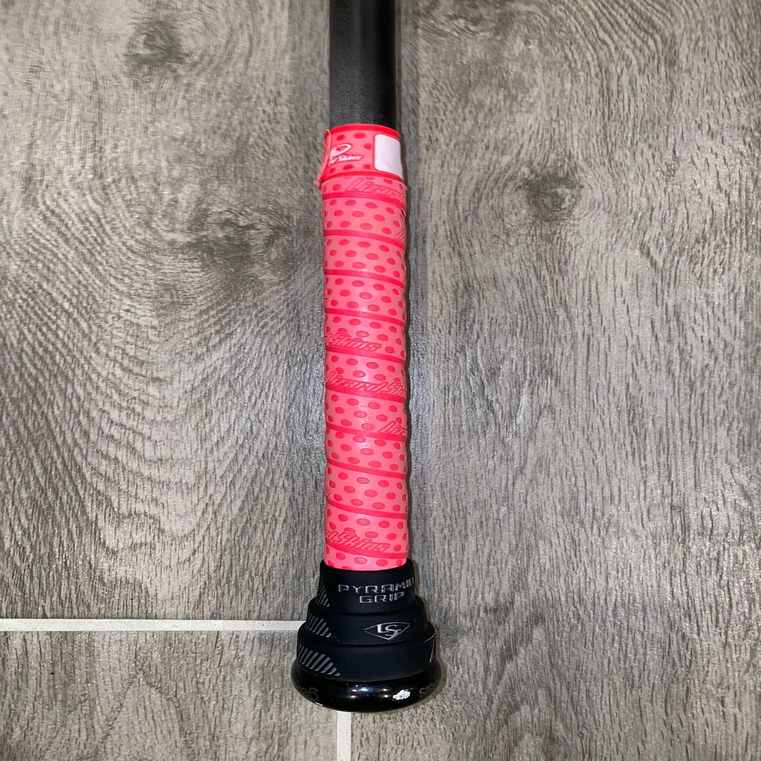 Louisville Slugger Genesis APG 26oz 5 Louisville Slugger Genesis APG 26oz - Image 5