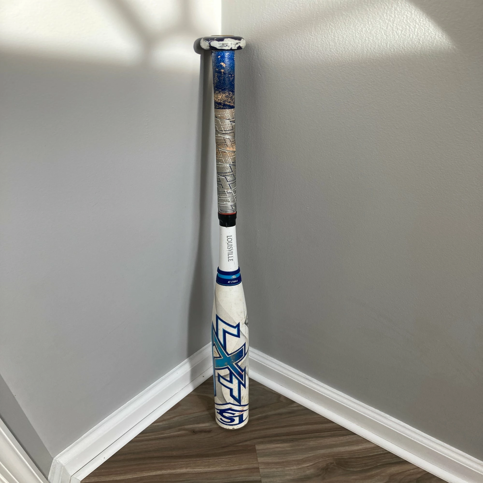 Used 2018 Louisville Slugger Composite Bat 21 Oz 31" 1 Used 2018 Louisville Slugger Composite Bat 21 Oz 31"